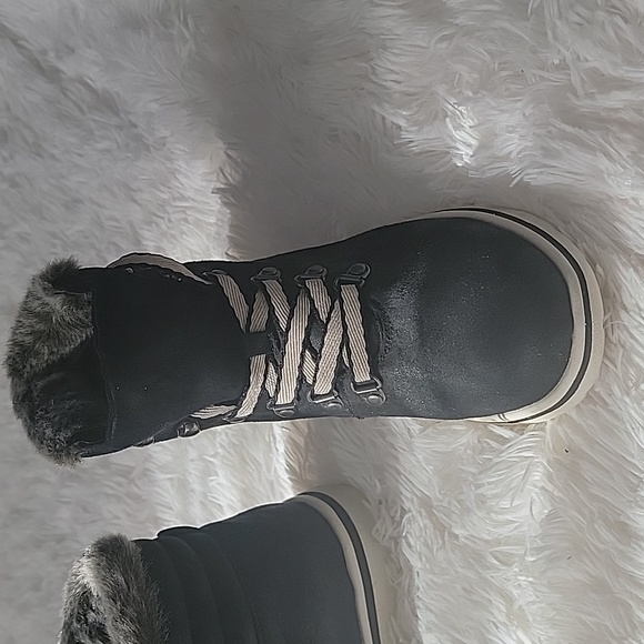 Cliffs Boots - Picture 3 of 6